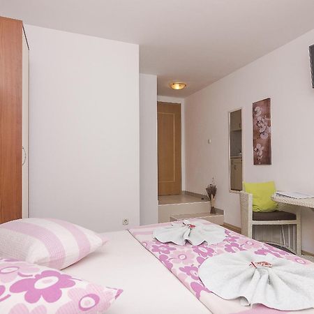 Apartments With A Parking Space Brela, Makarska - 11687 Quarto foto